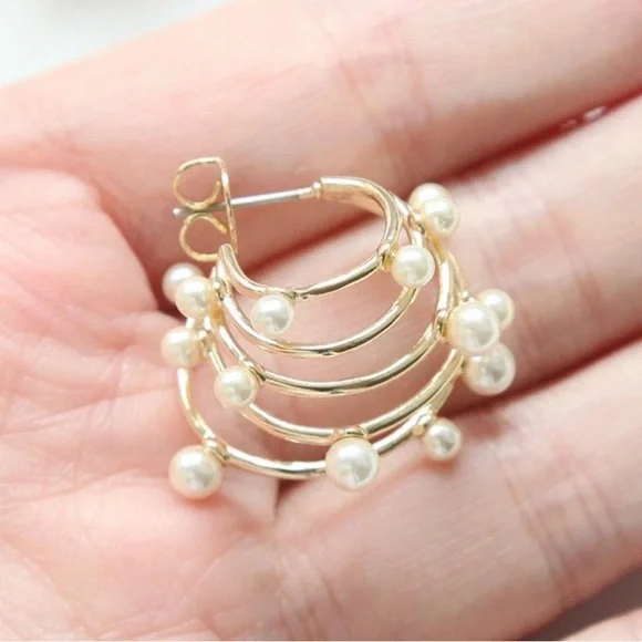 Tory Burch Kira Hoop Pearl Earrings NWT Dustbag Inculded - Picture 5 of 6